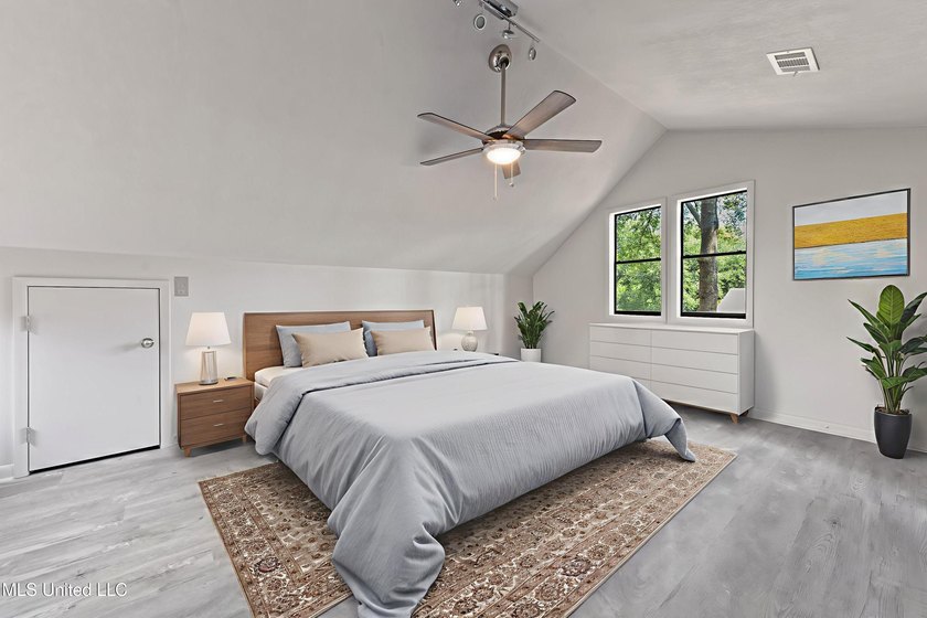Welcome home to Redwood &amp; Cedar in the heart of Ocean Springs' - photo 12