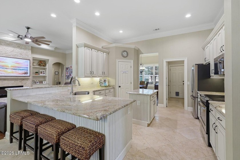 Amazing 5BR/4BA home featuring quality updates and exceptional - photo 17