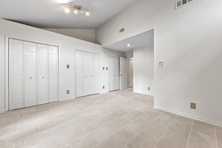 Welcome home to Redwood &amp; Cedar in the heart of Ocean Springs' - photo 34