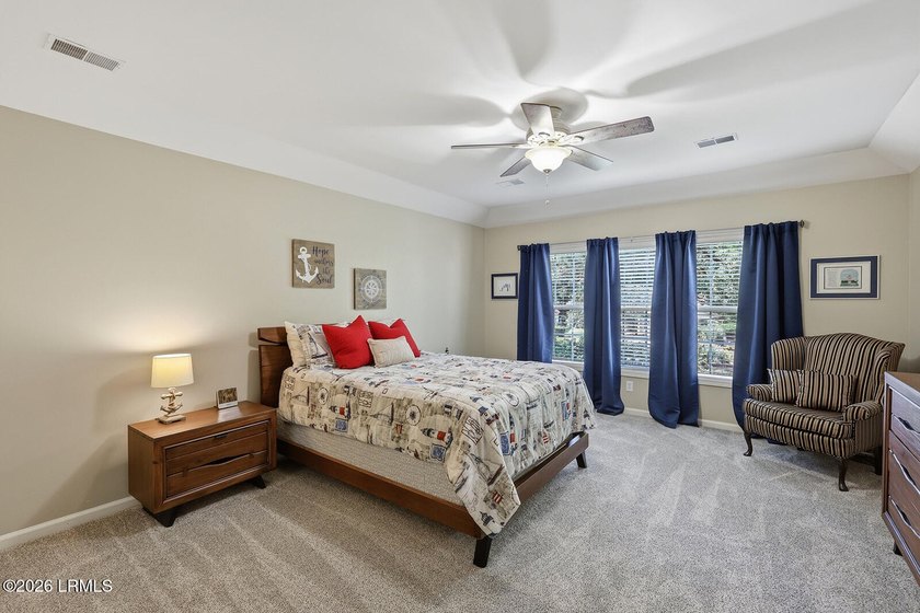 Amazing 5BR/4BA home featuring quality updates and exceptional - photo 38