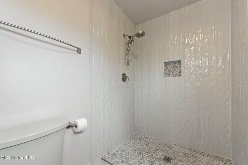 Welcome home to Redwood &amp; Cedar in the heart of Ocean Springs' - photo 41