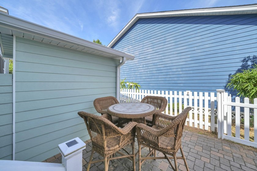 Charming beach house a 1/2 mile from the beach and just steps - photo 42