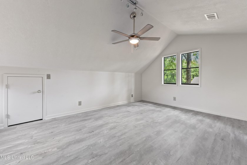 Welcome home to Redwood &amp; Cedar in the heart of Ocean Springs' - photo 47