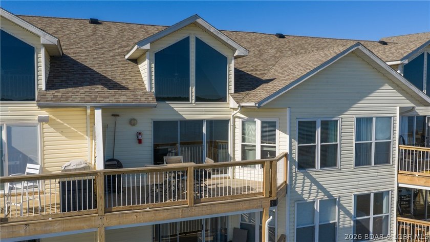 Experience breathtaking panoramic main channel views from this - photo 40