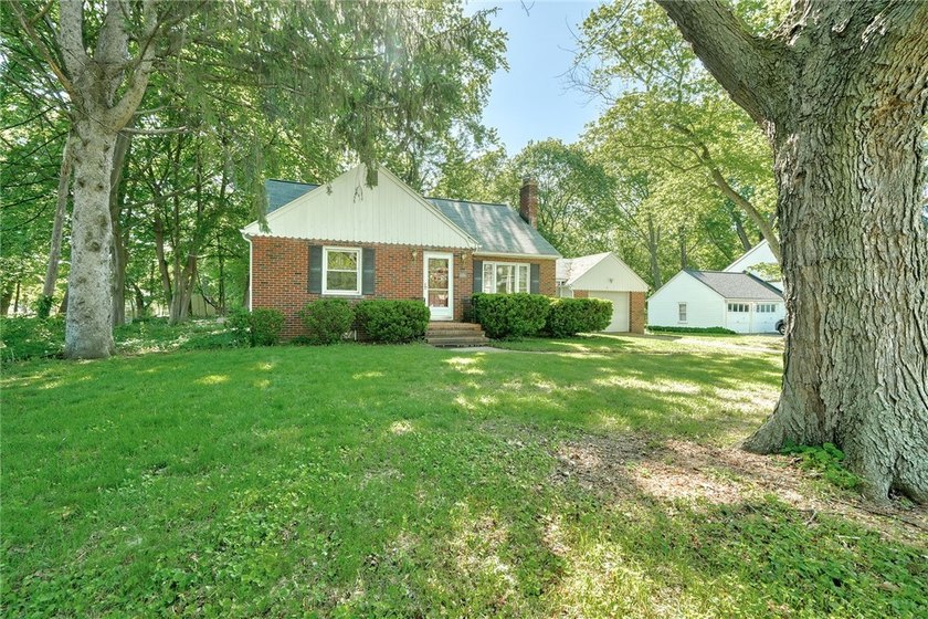 CLASSIC WEBSTER CHARM... JUST MINUTES FROM THE WATER. Surrounded - photo 49