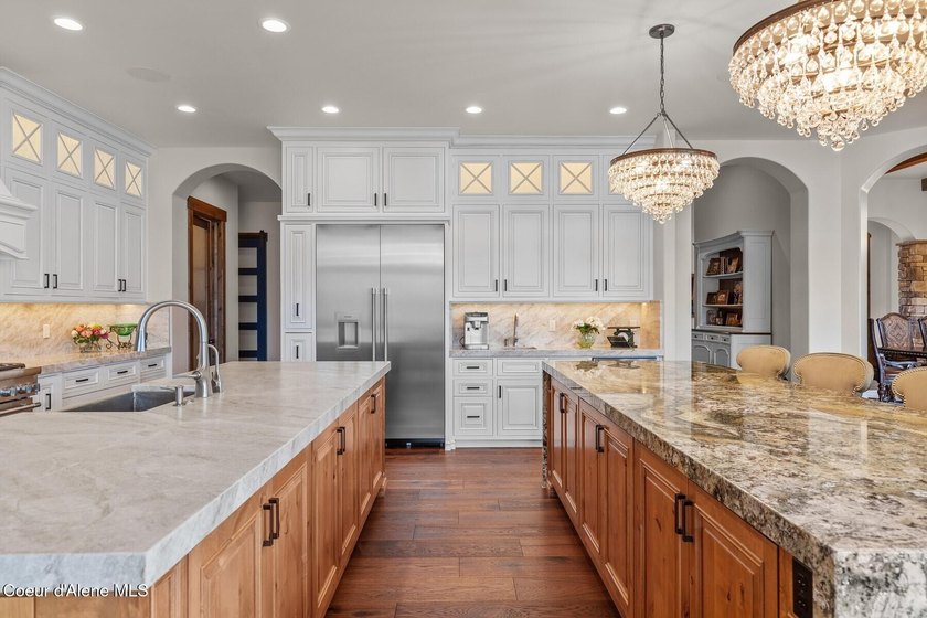 An extraordinary Rim beauty in the coveted gated community of - photo 12