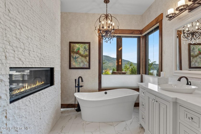 An extraordinary Rim beauty in the coveted gated community of - photo 31