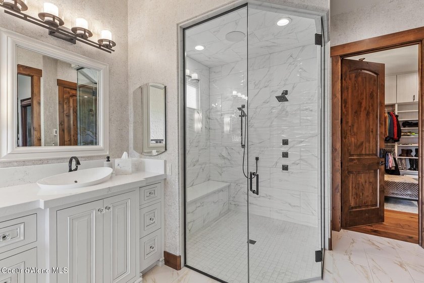An extraordinary Rim beauty in the coveted gated community of - photo 32