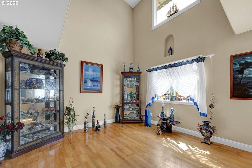 Well-maintained, charming townhome in Oyster Cove with a - photo 9