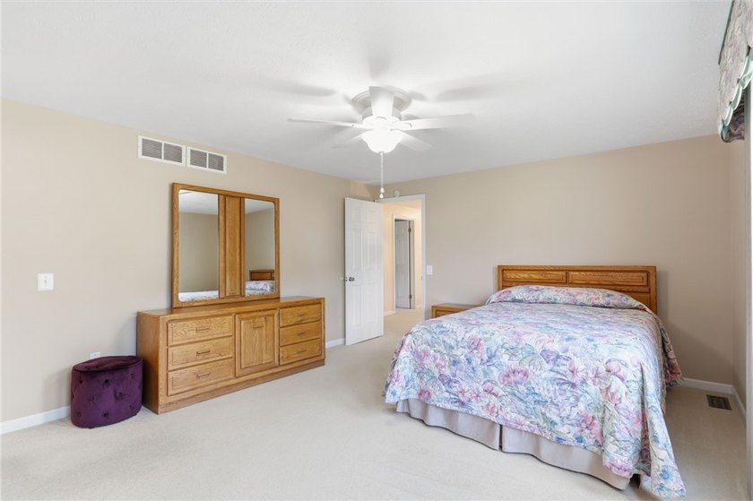 Welcome to 176 Wood Run in Rochester, NY 14612! Proudly offered - photo 28