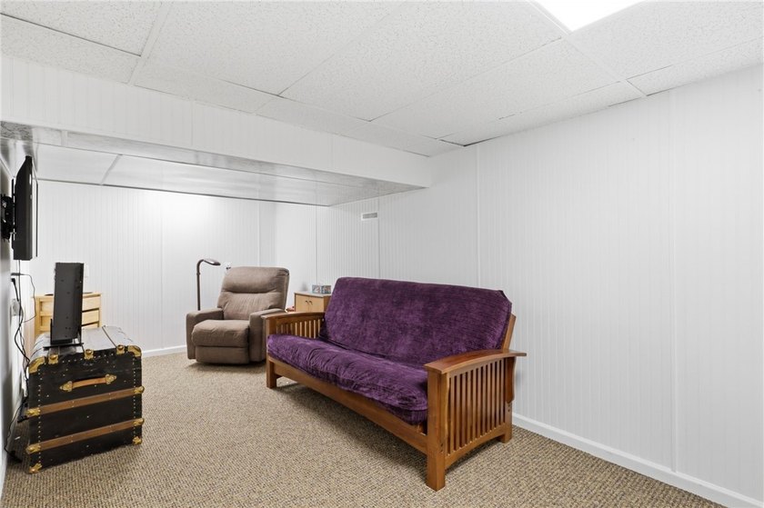 Welcome to 176 Wood Run in Rochester, NY 14612! Proudly offered - photo 31