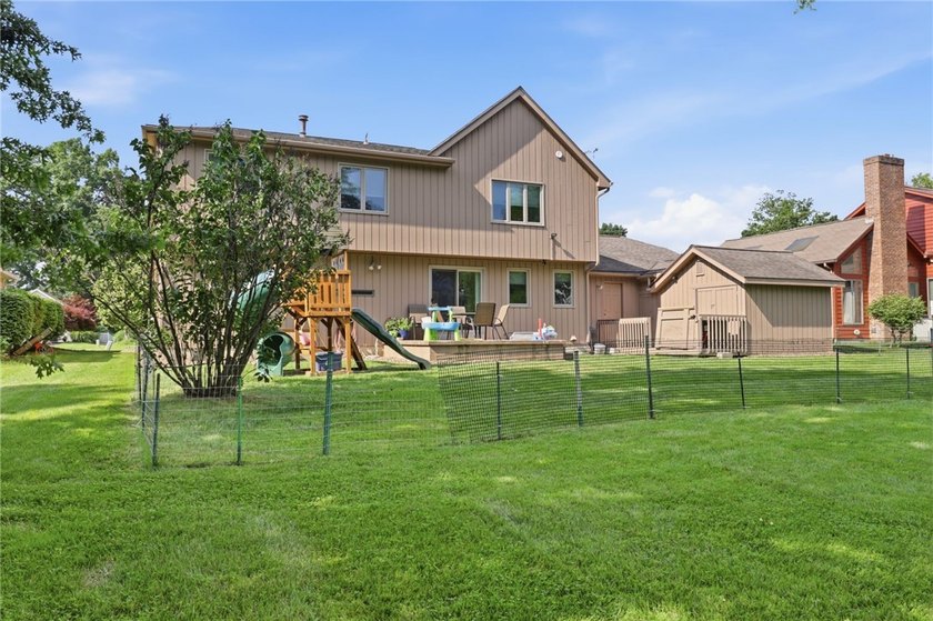 Welcome to 176 Wood Run in Rochester, NY 14612! Proudly offered - photo 38