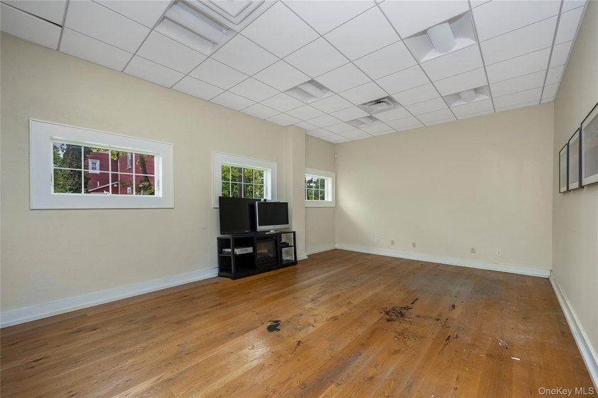 --Stop leasing when you can OWN your office suite! Approximately - photo 14