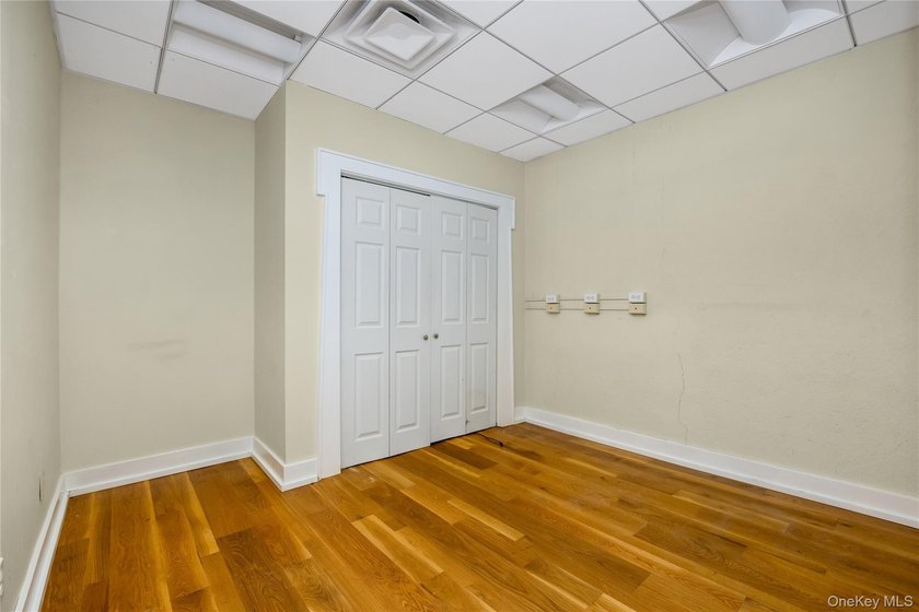 --Stop leasing when you can OWN your office suite! Approximately - photo 19
