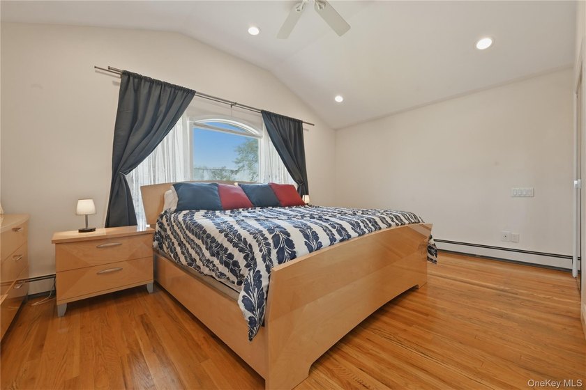 Welcome to this stunning, fully expanded and custom-designed - photo 12
