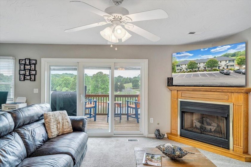 Waterfront, short-term rentable townhouse in a highly desirable - photo 14