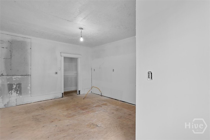 This property hold endless potential to become the home of your - photo 16