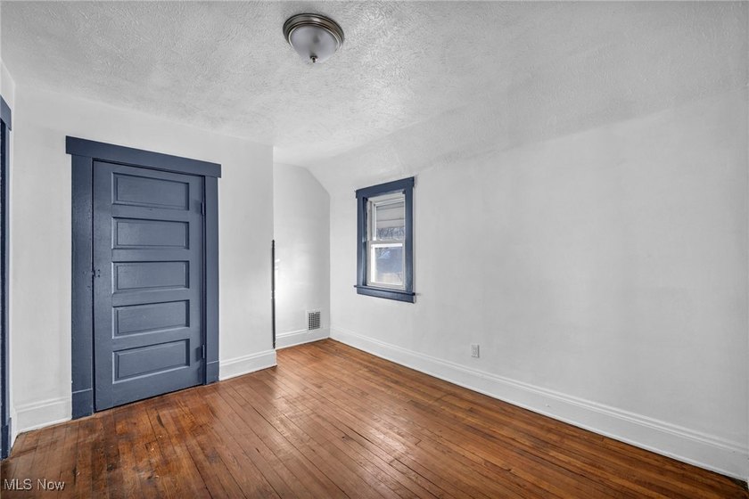 Vacant: Easy to show and offering exceptional potential for both - photo 23