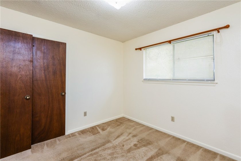 Discover comfort, space, and convenience in this charming - photo 24