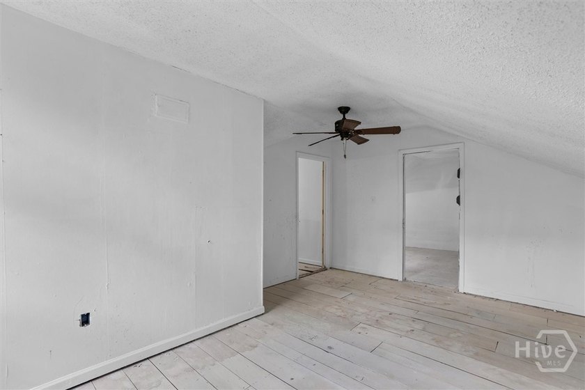 This property hold endless potential to become the home of your - photo 30