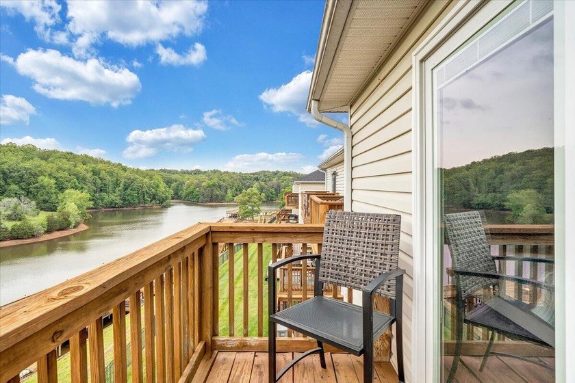 Waterfront, short-term rentable townhouse in a highly desirable - photo 30