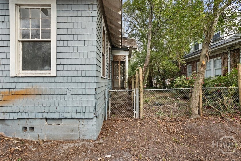 This property hold endless potential to become the home of your - photo 35