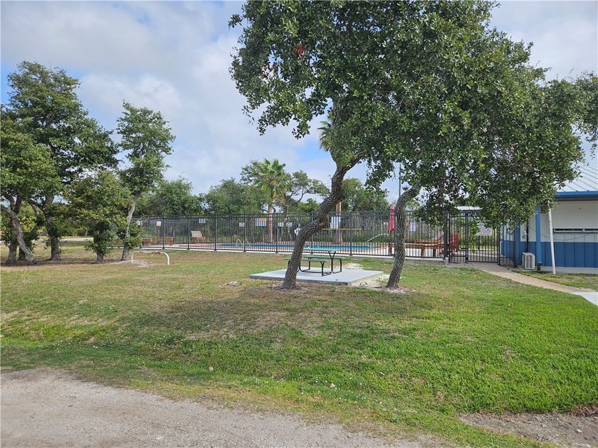Amazing Bay Front lot in Holiday Beach. Enjoy beautiful sunsets - photo 10