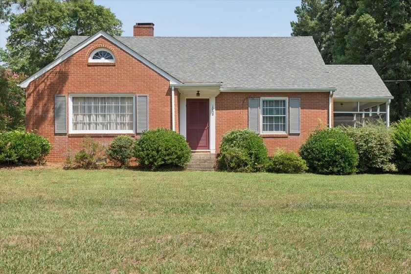 Classic Charm, Endless Potential, and an Unbeatable Clarksville - photo 3