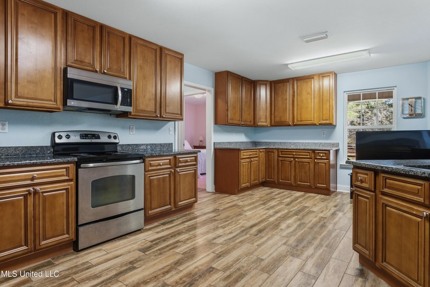 Unique Opportunity! Purchase both 10120 Road 307 and 10130 Road - photo 22