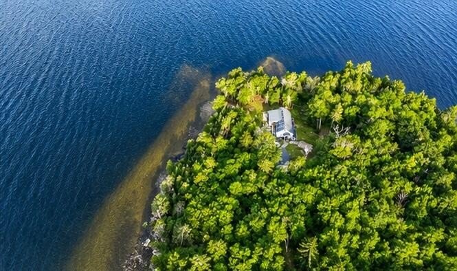 If you are looking for the ultimate home away from home on - photo 2