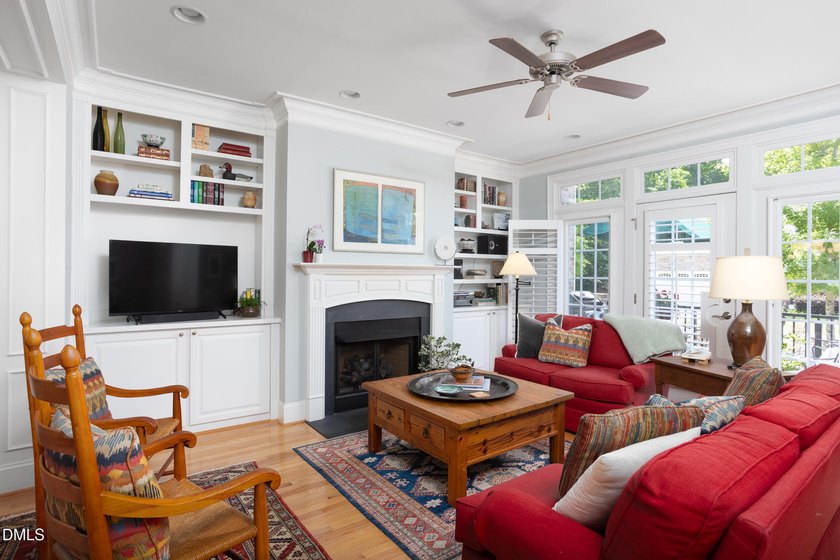 You'll find exceptional curb appeal and functionality in this - photo 8