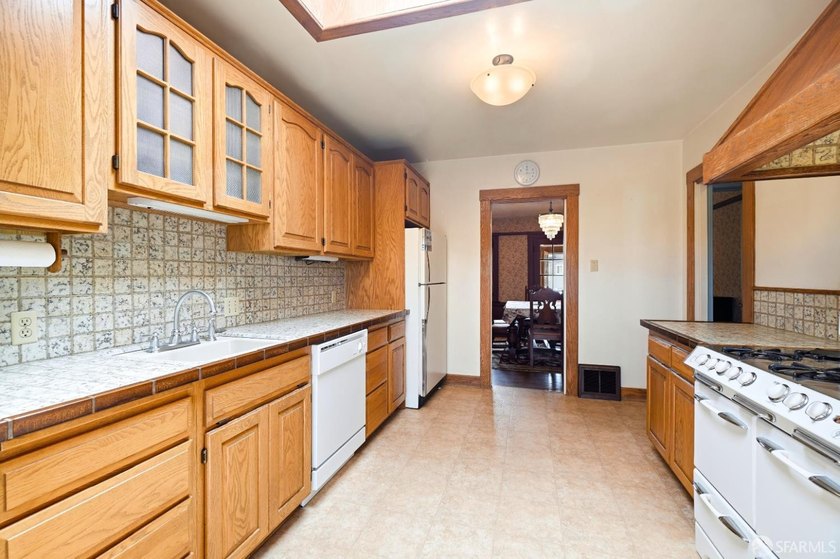 This exceptional opportunity in the Excelsior District sits - photo 14
