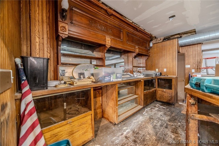 Prime Commercial Opportunity with Residential Income in the - photo 17