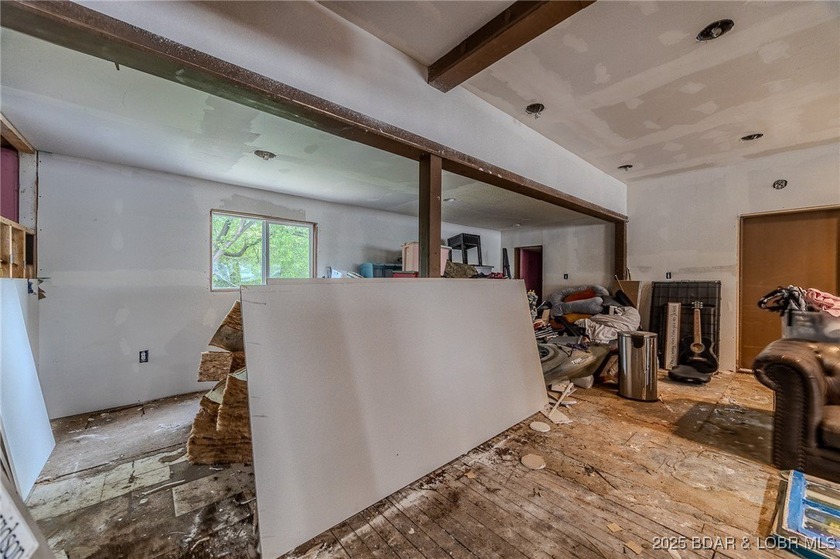 Prime Commercial Opportunity with Residential Income in the - photo 19