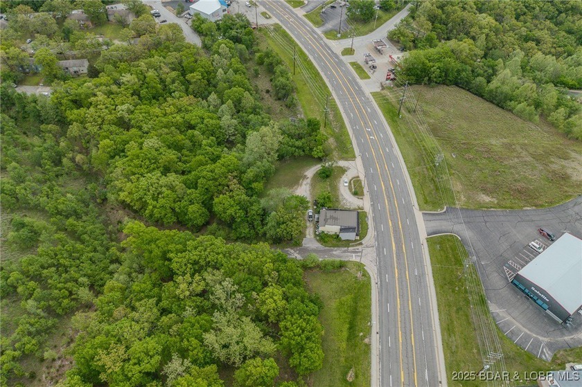 Prime Commercial Opportunity with Residential Income in the - photo 36