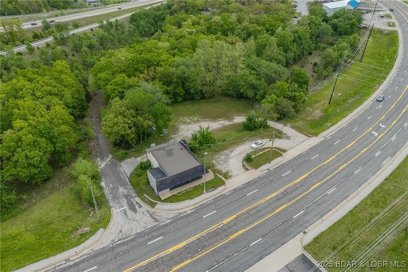 Prime Commercial Opportunity with Residential Income in the - photo 45