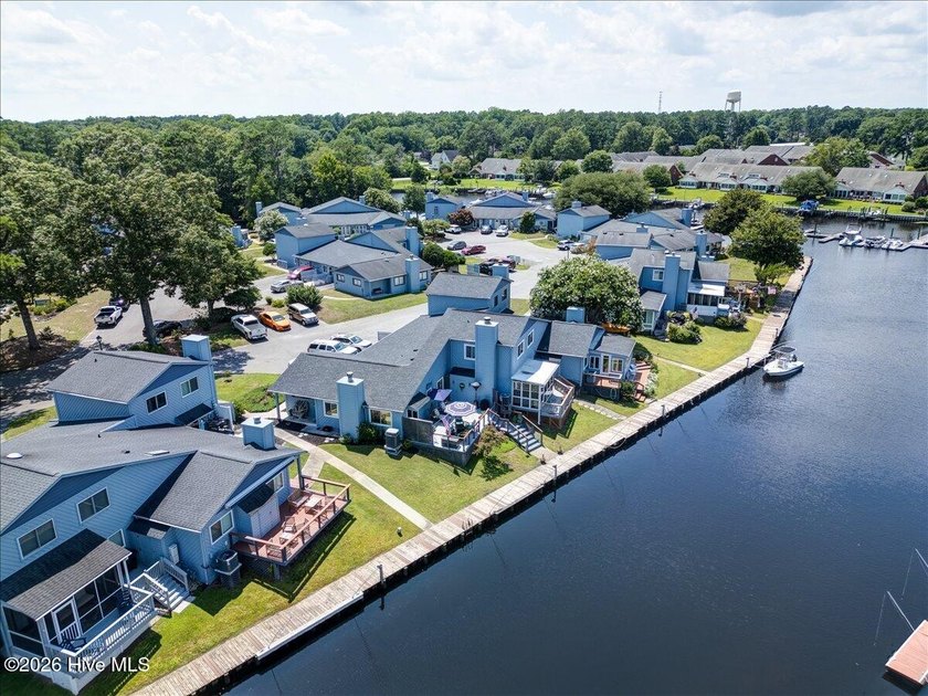 Waterfront Living at It's Finest! Welcome to this beautifully - photo 46