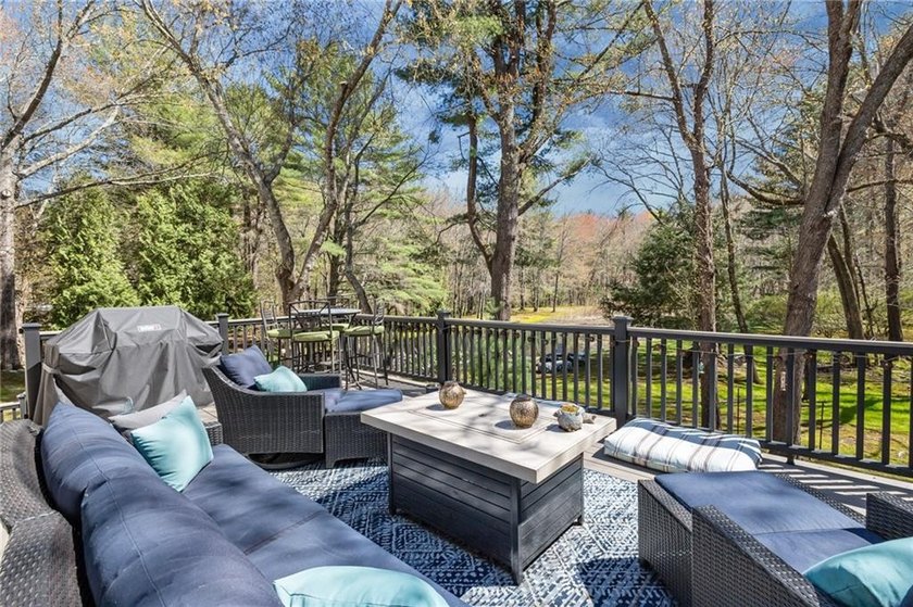Welcome to 1340 Waterford Drive in the highly desirable - photo 42