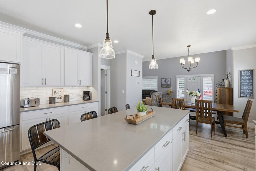 Ideally located and offered fully furnished, this beautifully - photo 15