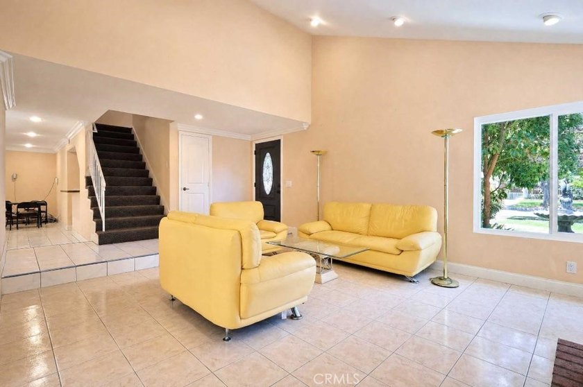 Welcome to 2533 S Townsend Street, a spacious and beautifully - photo 6
