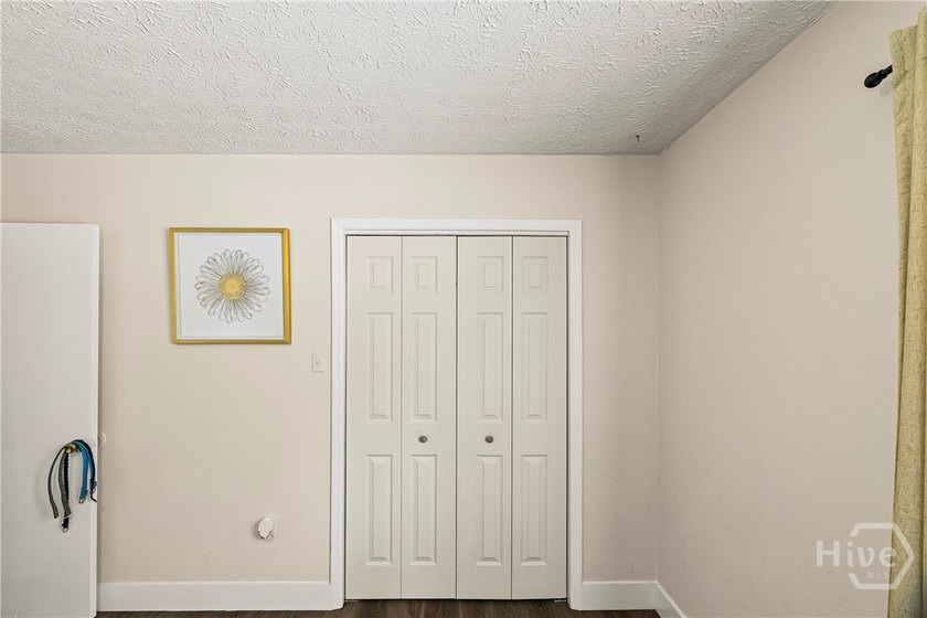 Turnkey Investment - 5-Unit Apartment Building with Strong - photo 22