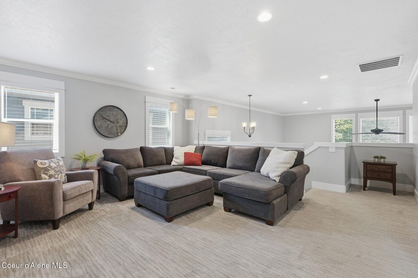 Ideally located and offered fully furnished, this beautifully - photo 23
