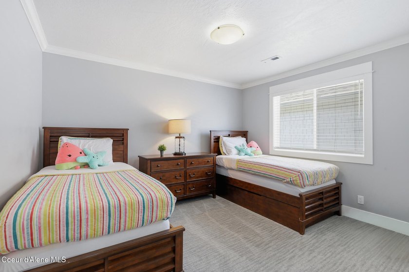 Ideally located and offered fully furnished, this beautifully - photo 27