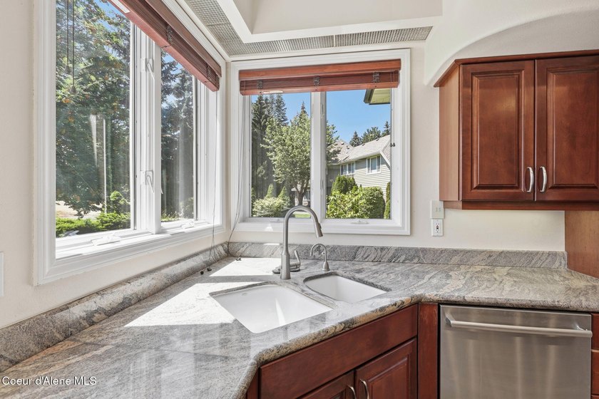Exceptional, custom home located within the prestigious - photo 16