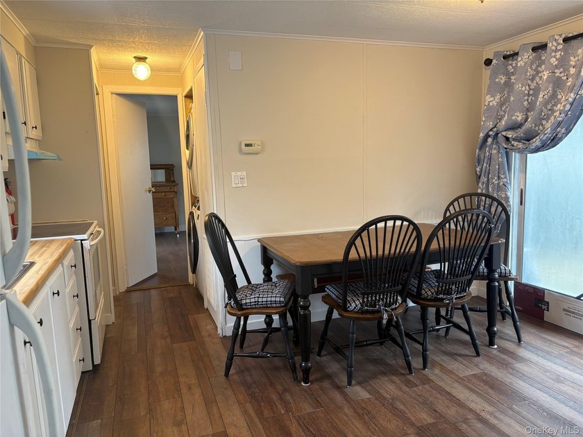 Welcome to Riverwoods. This is a 55 and older community. This - photo 5