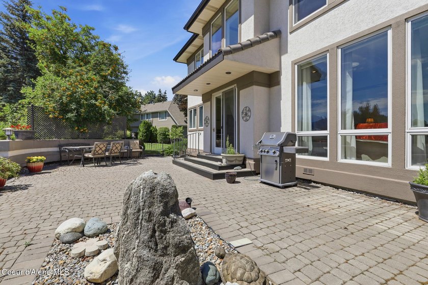 Exceptional, custom home located within the prestigious - photo 47