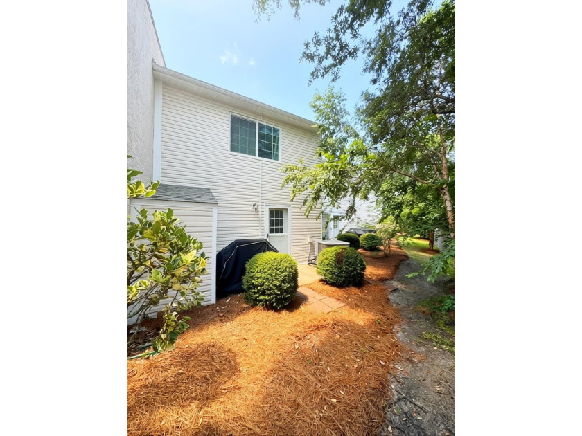 Walk to the beach from this charming 2-bedroom, 2.5-bath - photo 32