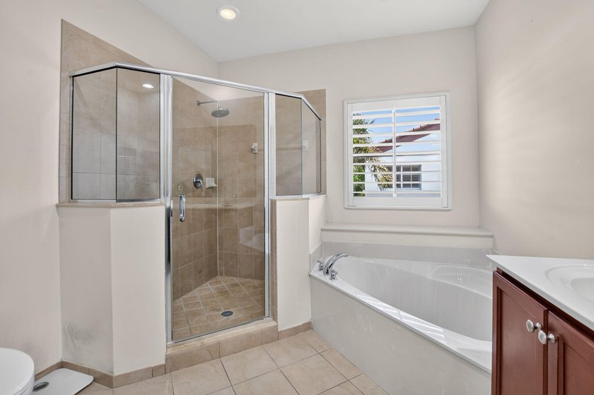 Rarely Available! Experience the best of East Boca living in - photo 35