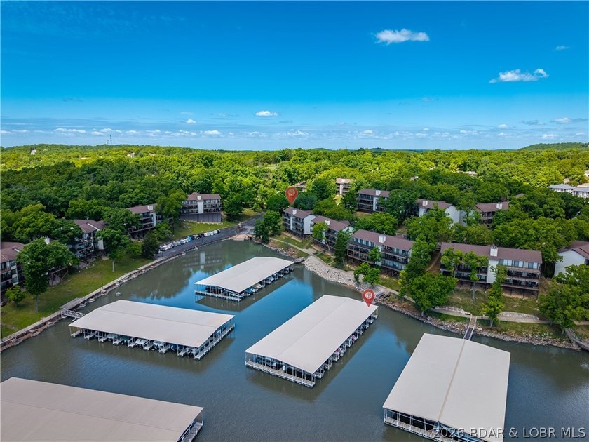 This updated 4-bedroom lakefront condo on Horseshoe Bend - photo 36