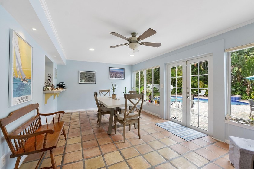Desirable corner lot of nearly 10,000 sqft in the highly - photo 12